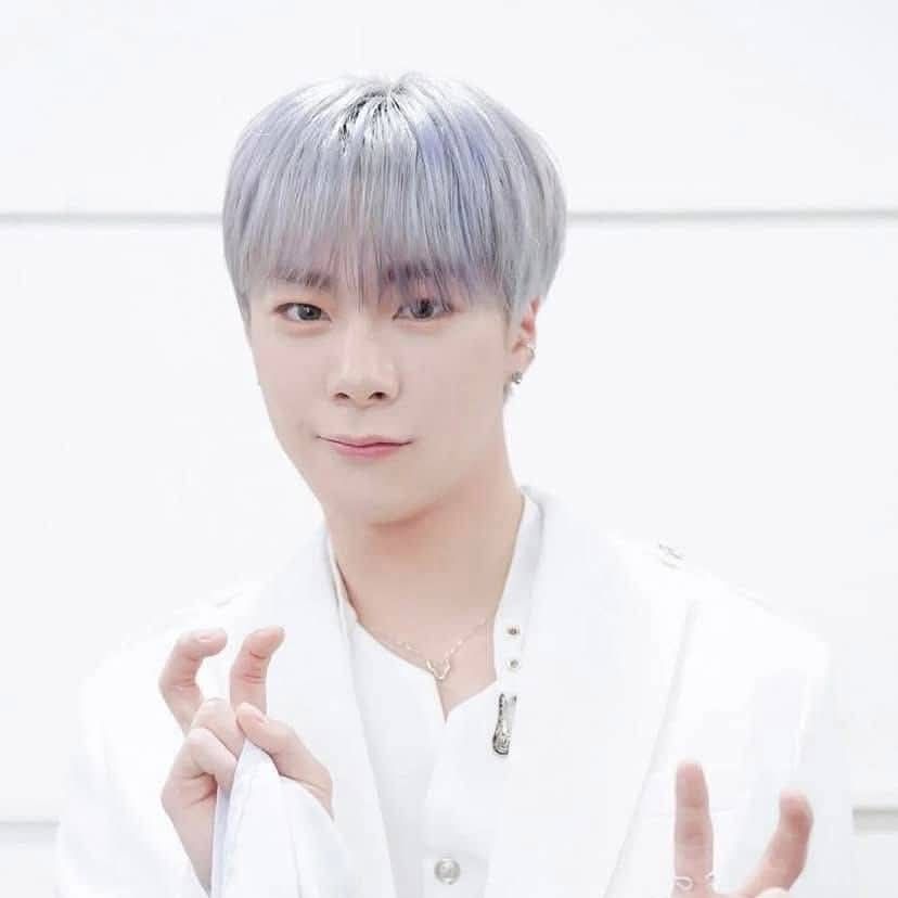 Latest photo of Moonbin (ASTRO)