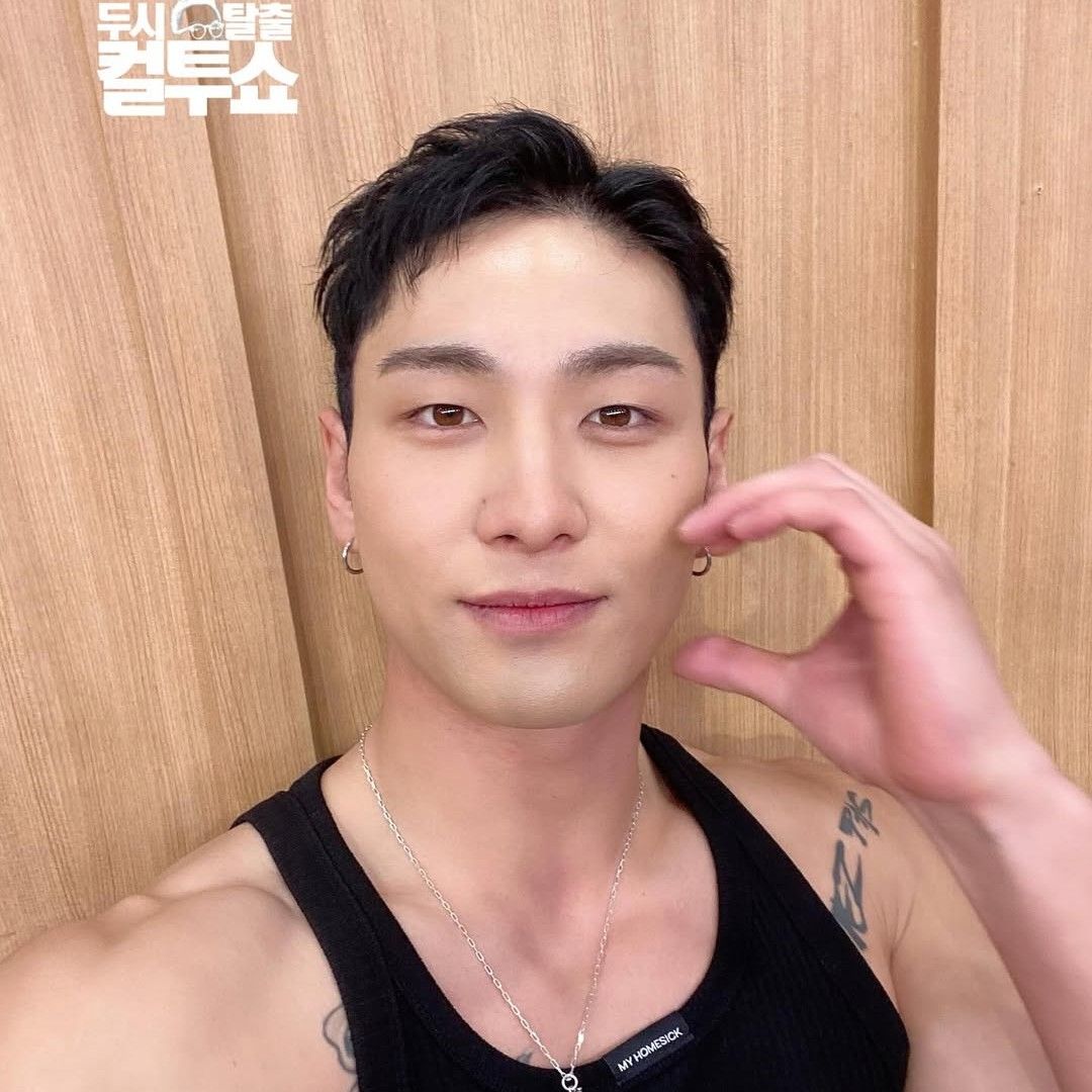 백호 최근 활동샷