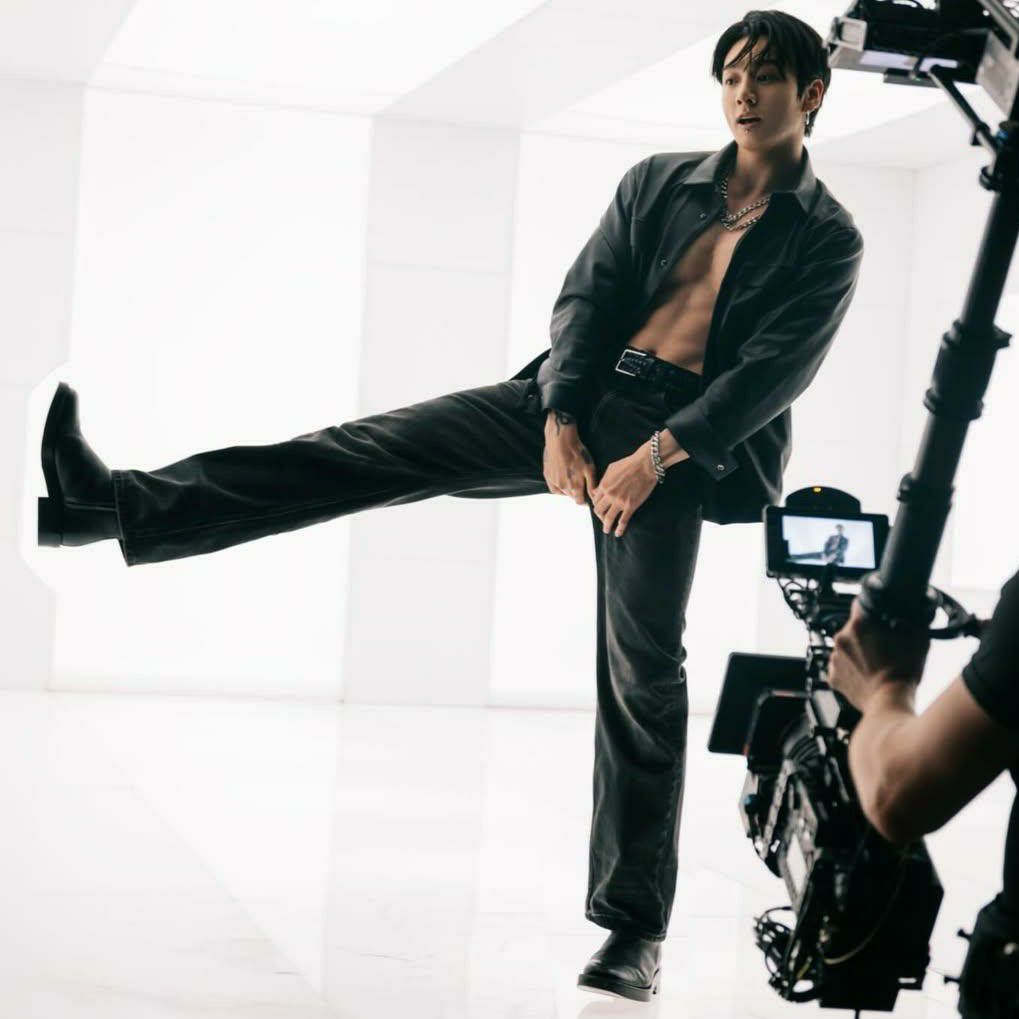 Momen yang diabadikan oleh penggemar Jungkook (BTS)