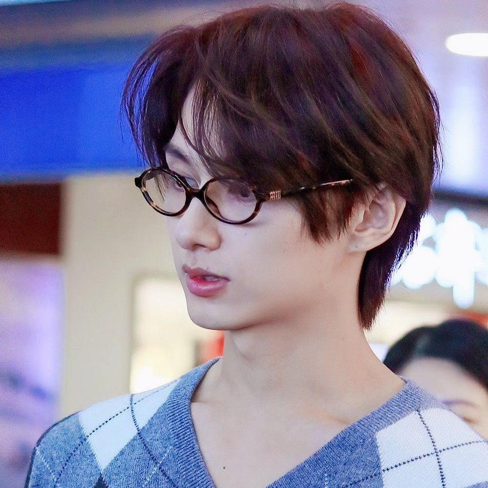 Recent activity shot of Jun (SEVENTEEN)