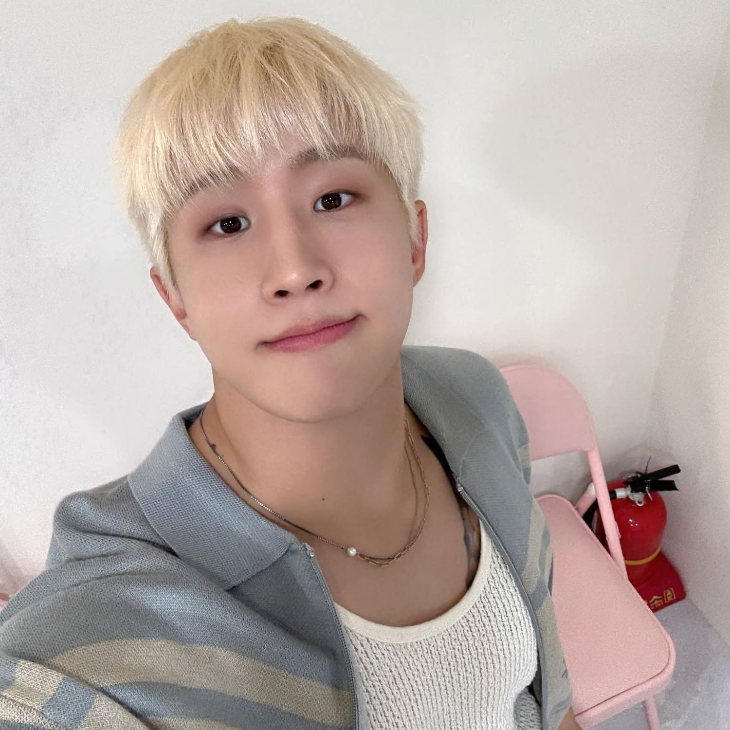 Jinjin (ASTRO)的幕後花絮