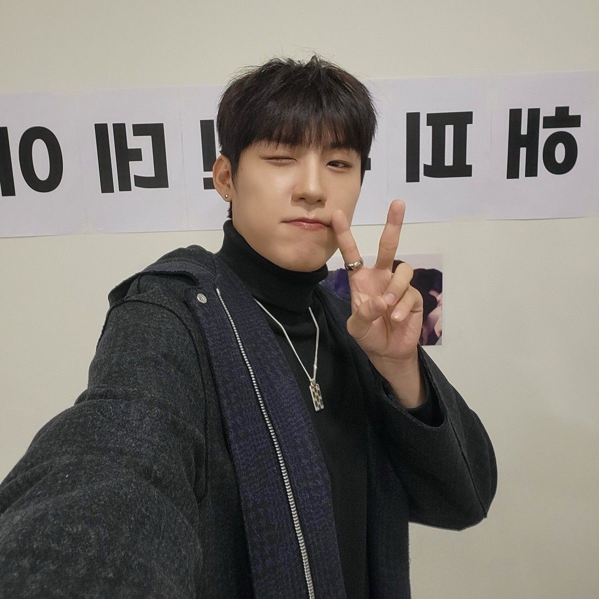 Behind-the-scenes cut of Park Woojin (AB6IX)