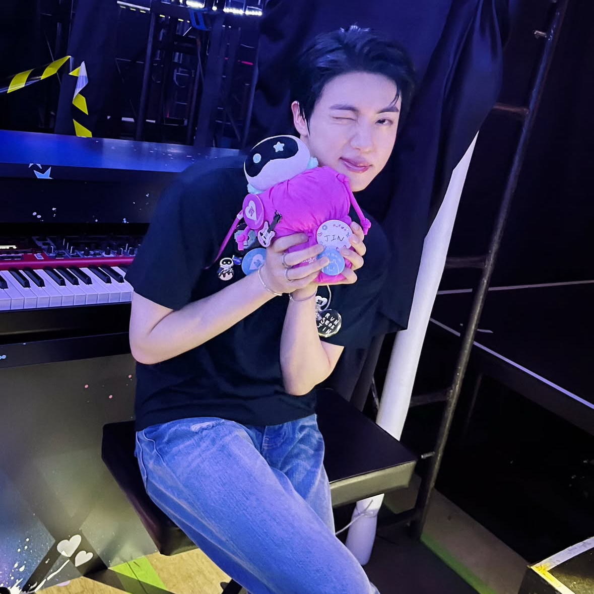 진 (방탄소년단) 최근 활동샷