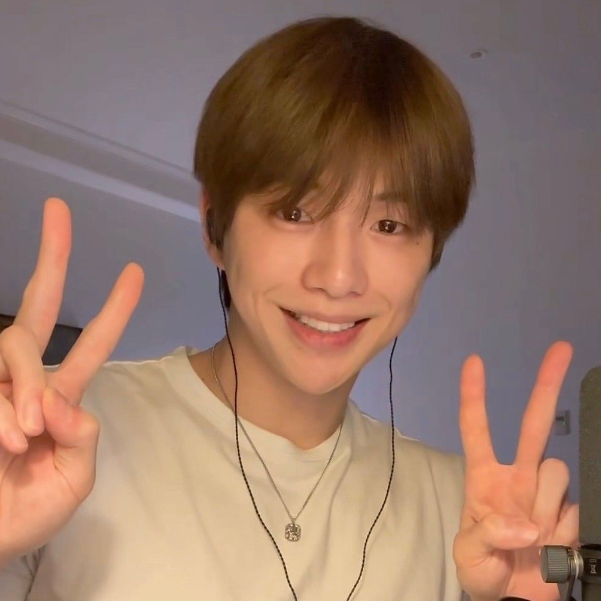 A moment captured by Kang Daniel's fan