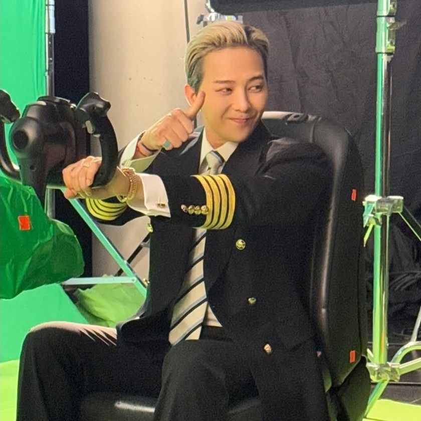 Behind-the-scenes cut of G-DRAGON (BIGBANG)