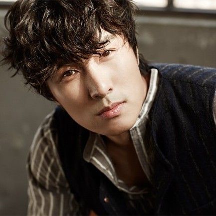 Behind-the-scenes cut of Kim Dongwan (SHINHWA)