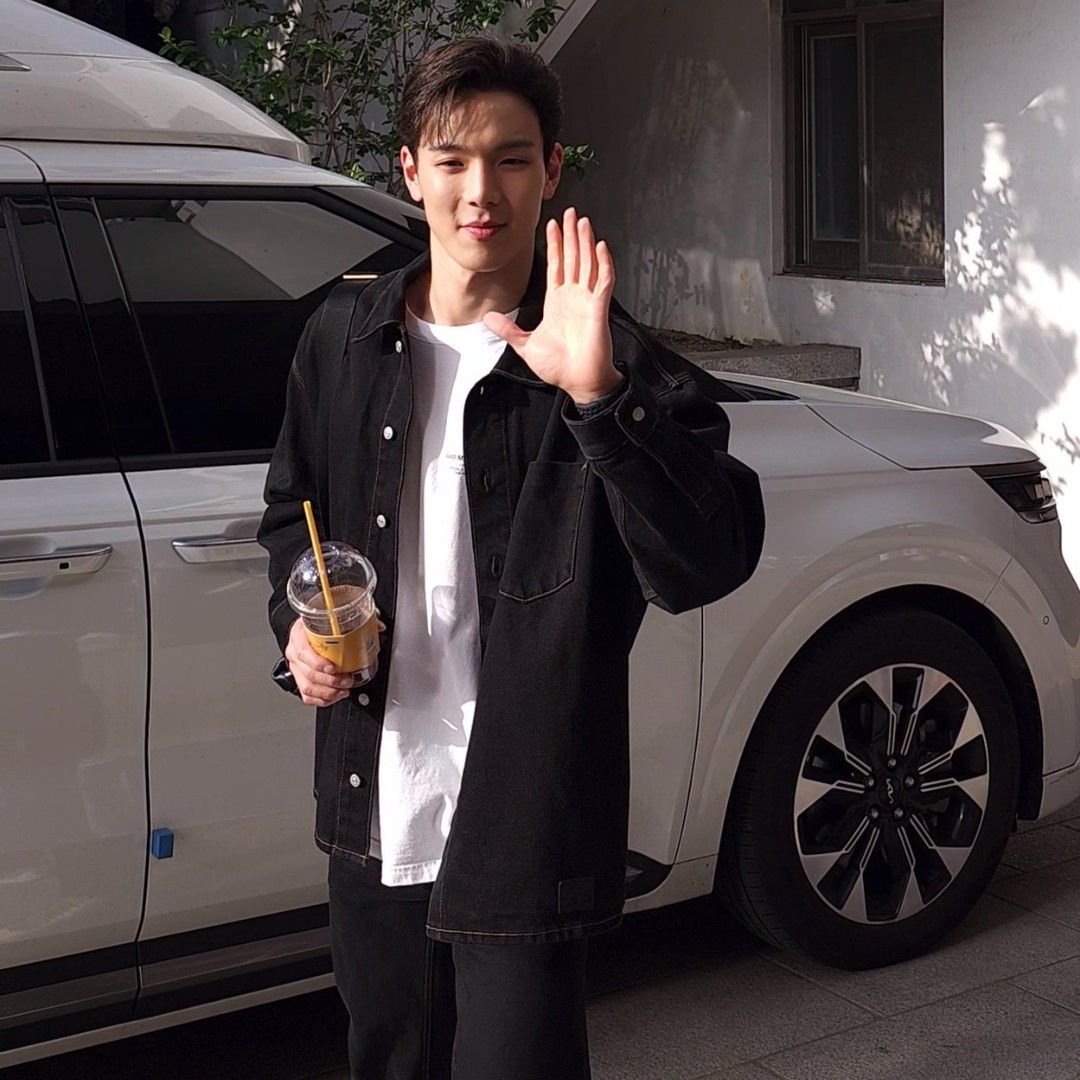 ショヌ (MONSTA X)の舞台裏ショット