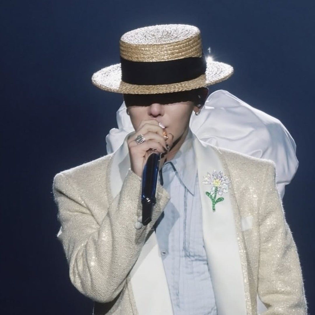 A moment captured by G-DRAGON (BIGBANG)'s fan