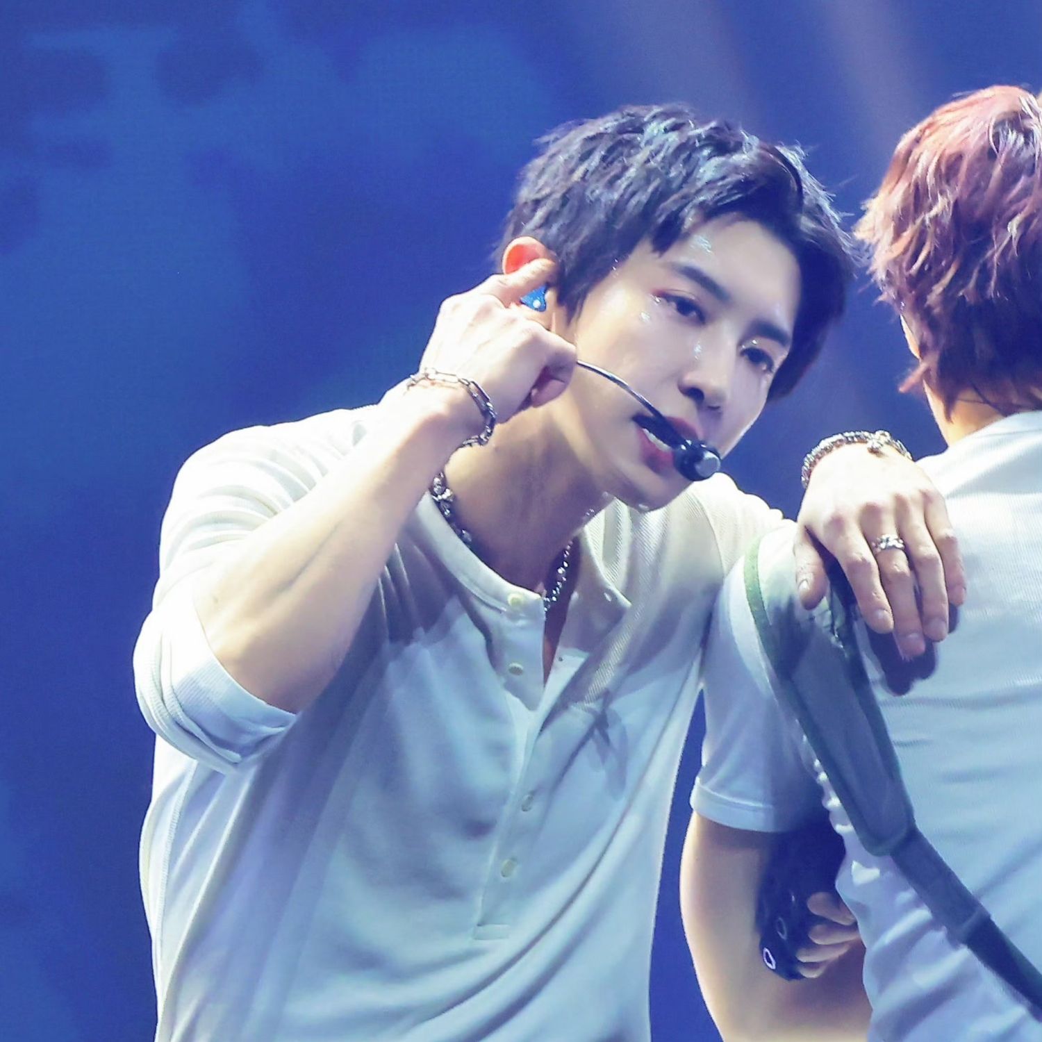 燦烈 (EXO)的最新照片