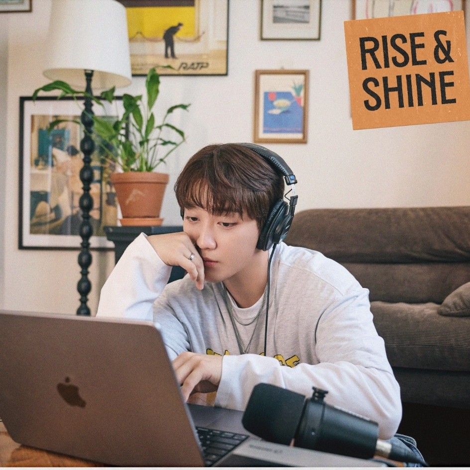 A moment captured by Hong Joochan (GoldenChild)'s fan