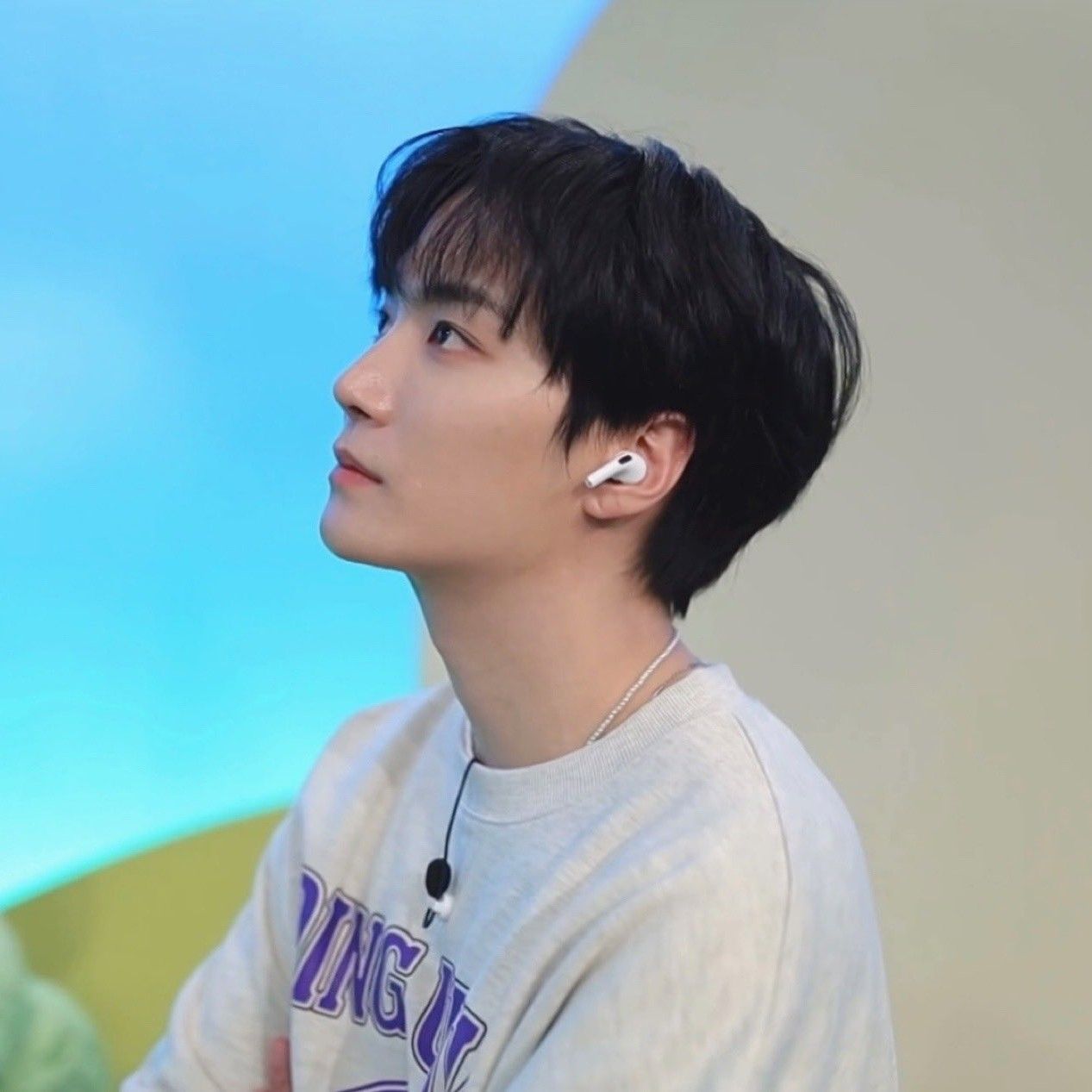 A moment captured by Kim Jonghyeon's fan