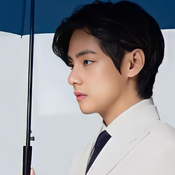 Recent activity shot of V (BTS)