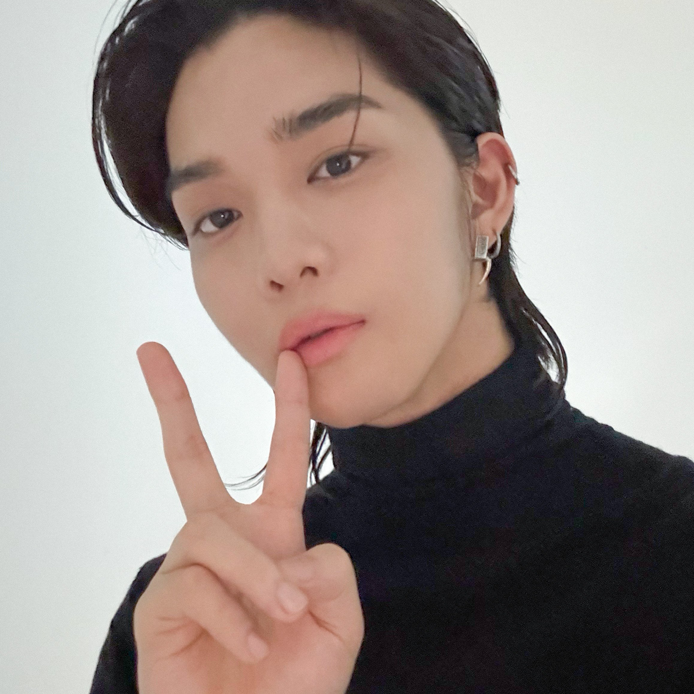 Recent activity shot of Bae Jinyoung