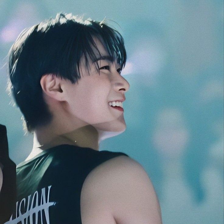 ASTRO的最新活动照片