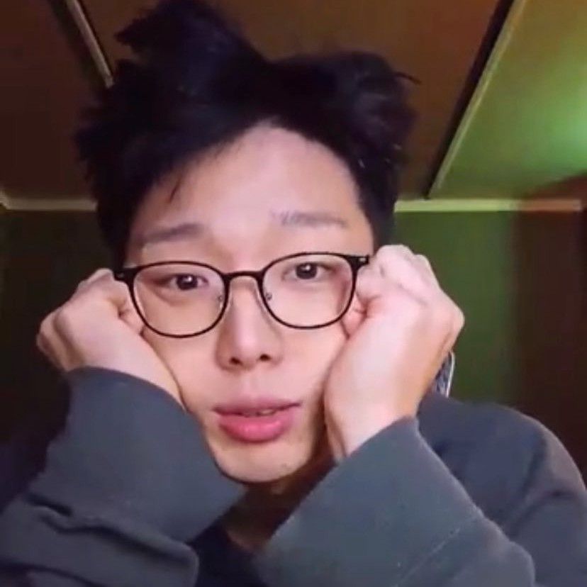 Behind-the-scenes cut of BOBBY (iKON)