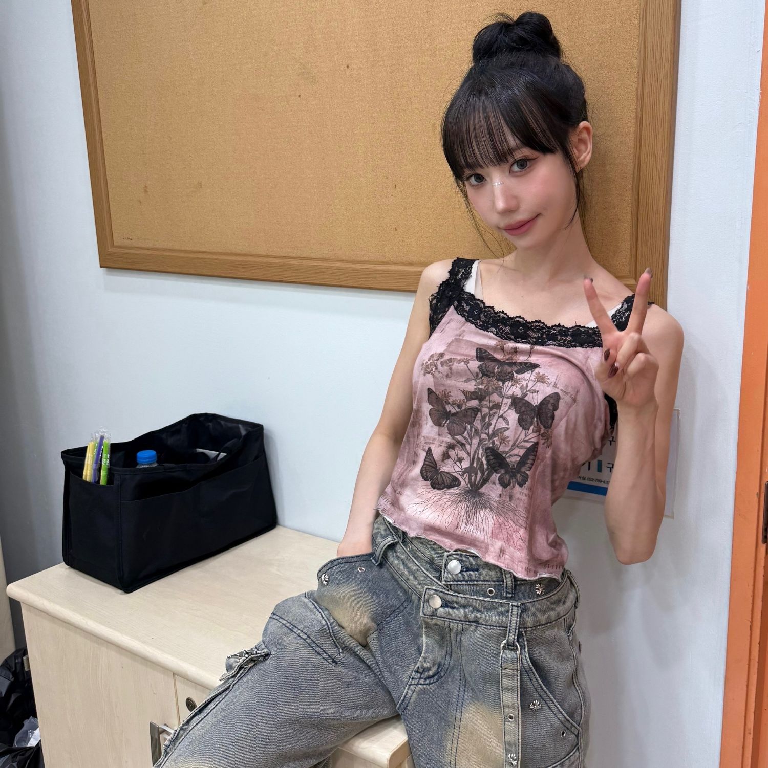 A moment captured by SECRET NUMBER's fan