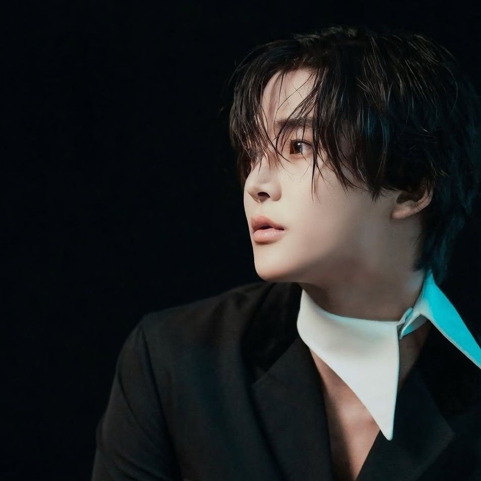 A moment captured by Rowoon's fan