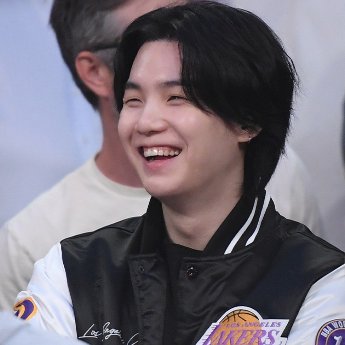 Potret di balik layar SUGA (BTS)