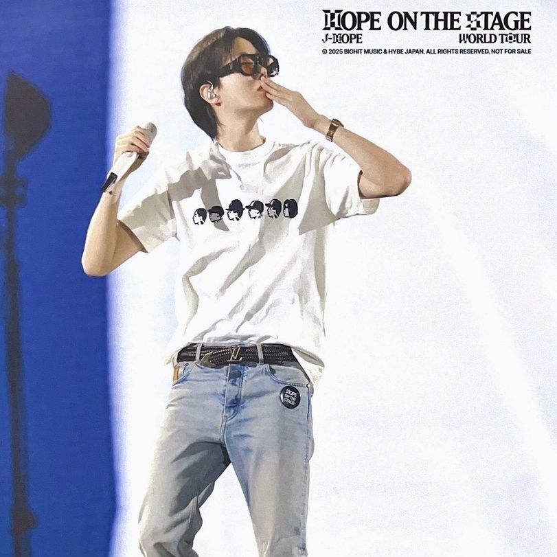 제이홉 (방탄소년단)의 최신 사진