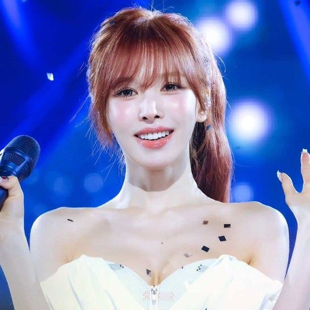 Recent activity shot of Wendy (Red Velvet)