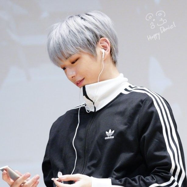 강다니엘의 비하인드 컷