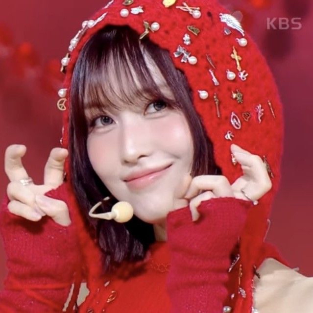 모모 (TWICE)의 비하인드 컷
