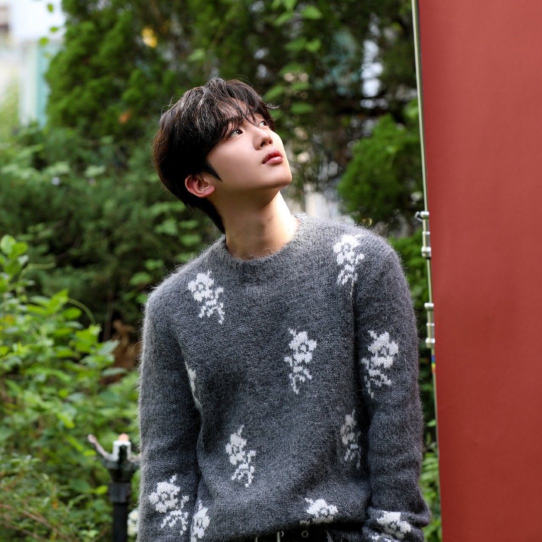 Behind-the-scenes cut of Kim Yohan (WEi)