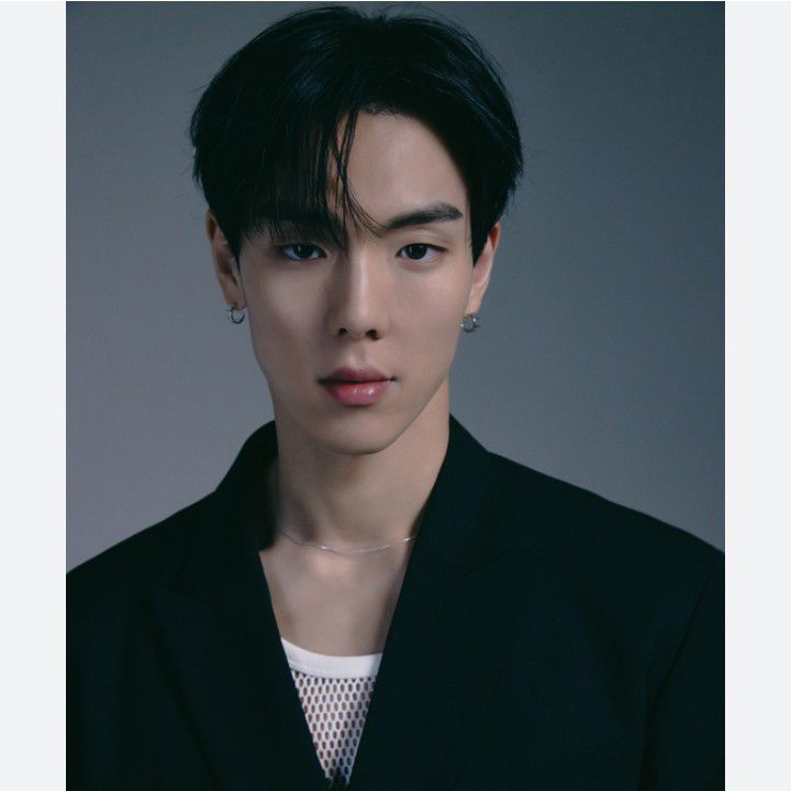 Shownu (MONSTA X)的最新活動照片
