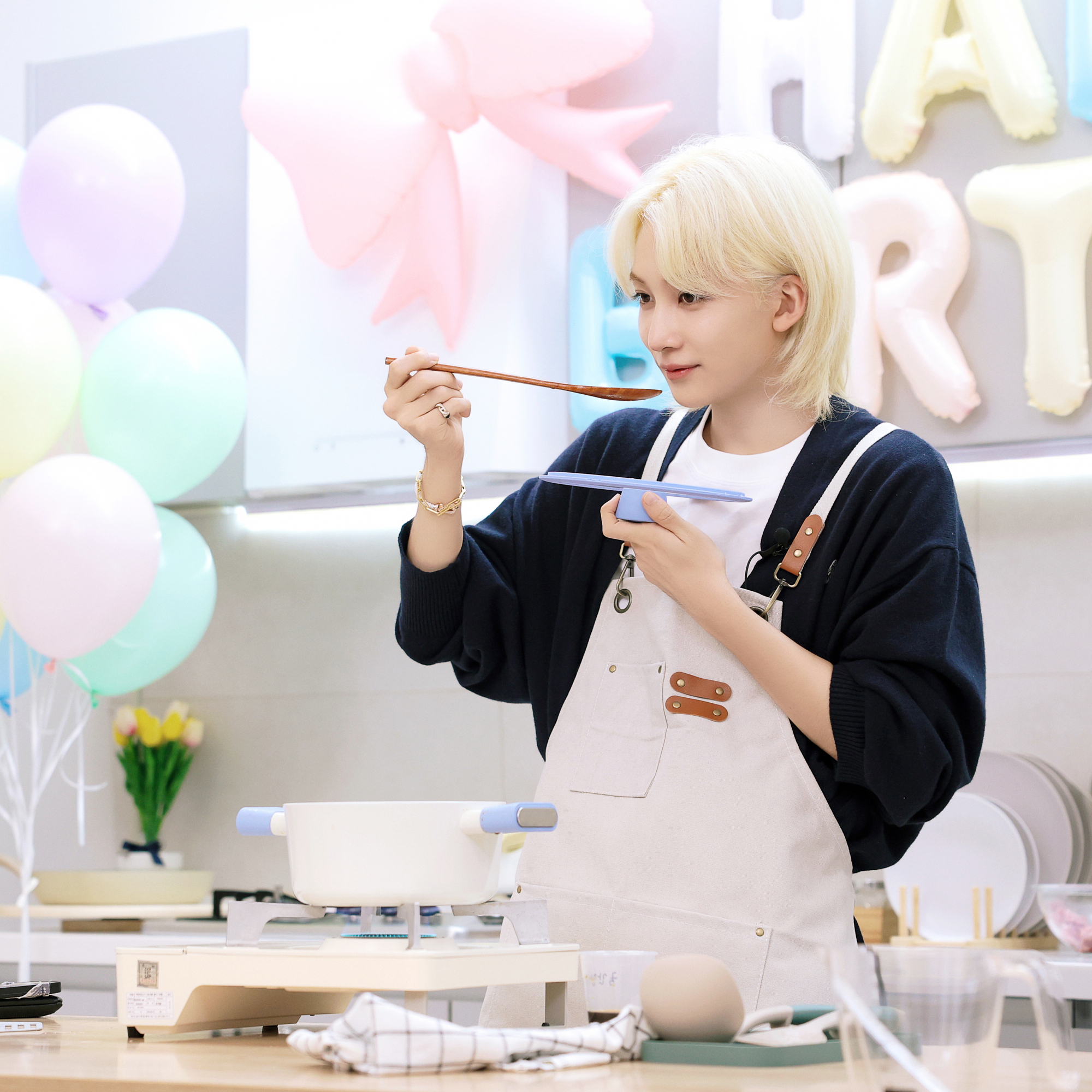Behind-the-scenes cut of Jeonghan (SEVENTEEN)