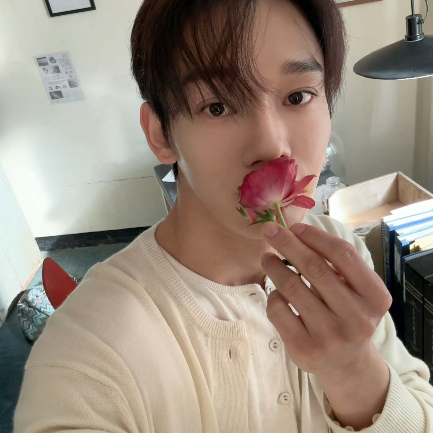 A moment captured by Chen (EXO)'s fan