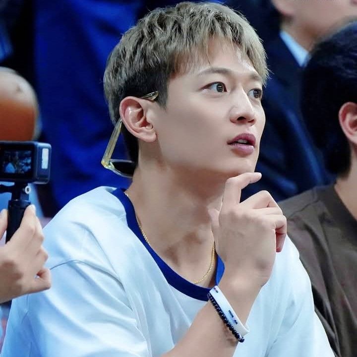 A moment captured by Minho (SHINee)'s fan