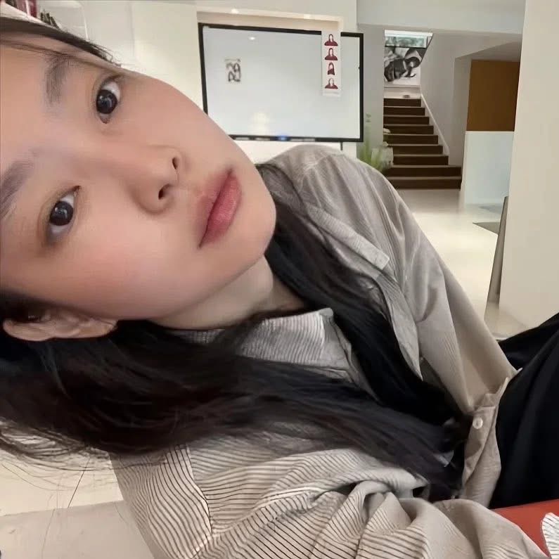 Jennie (BLACKPINK)的最新照片