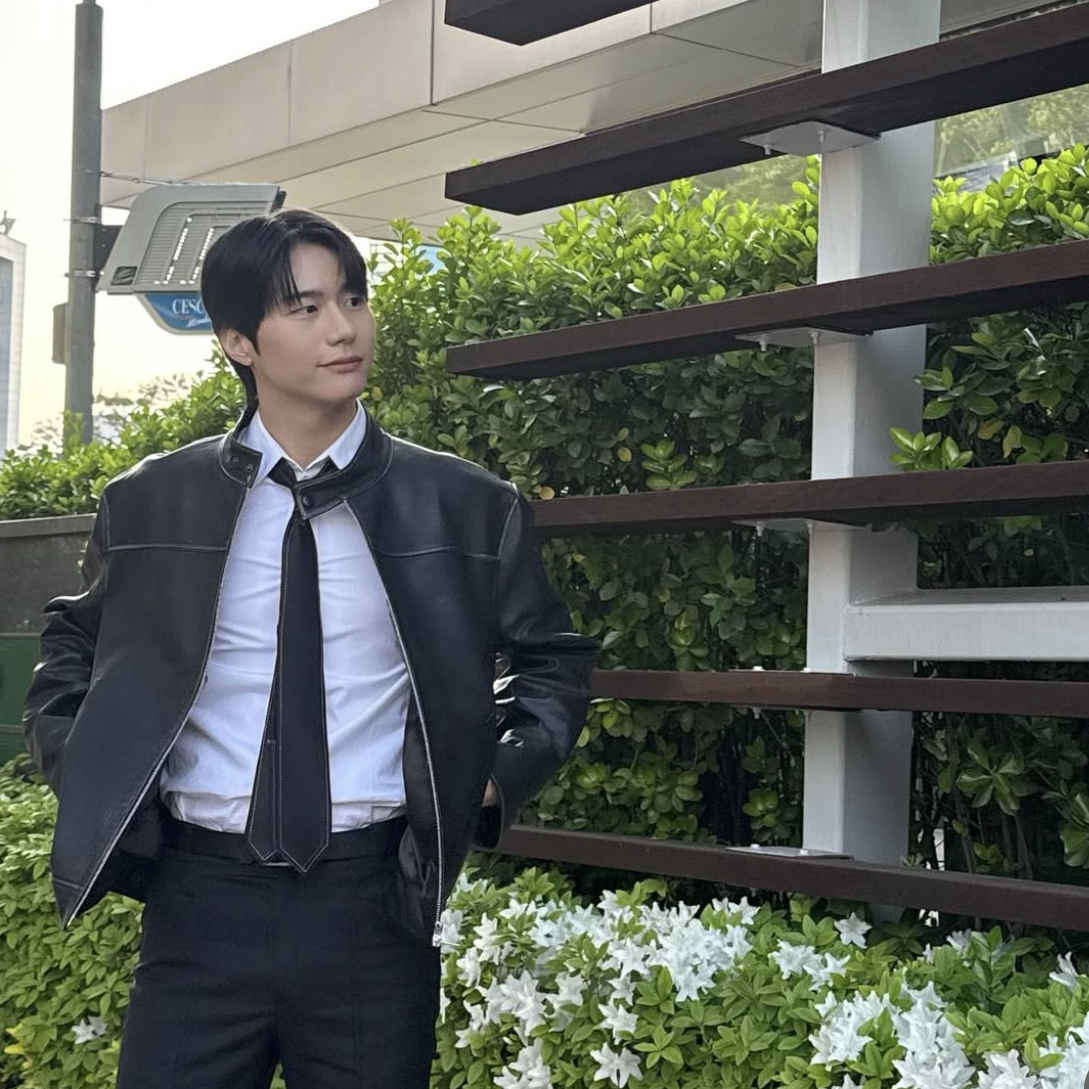 A moment captured by Kang Seungsik (VICTON)'s fan