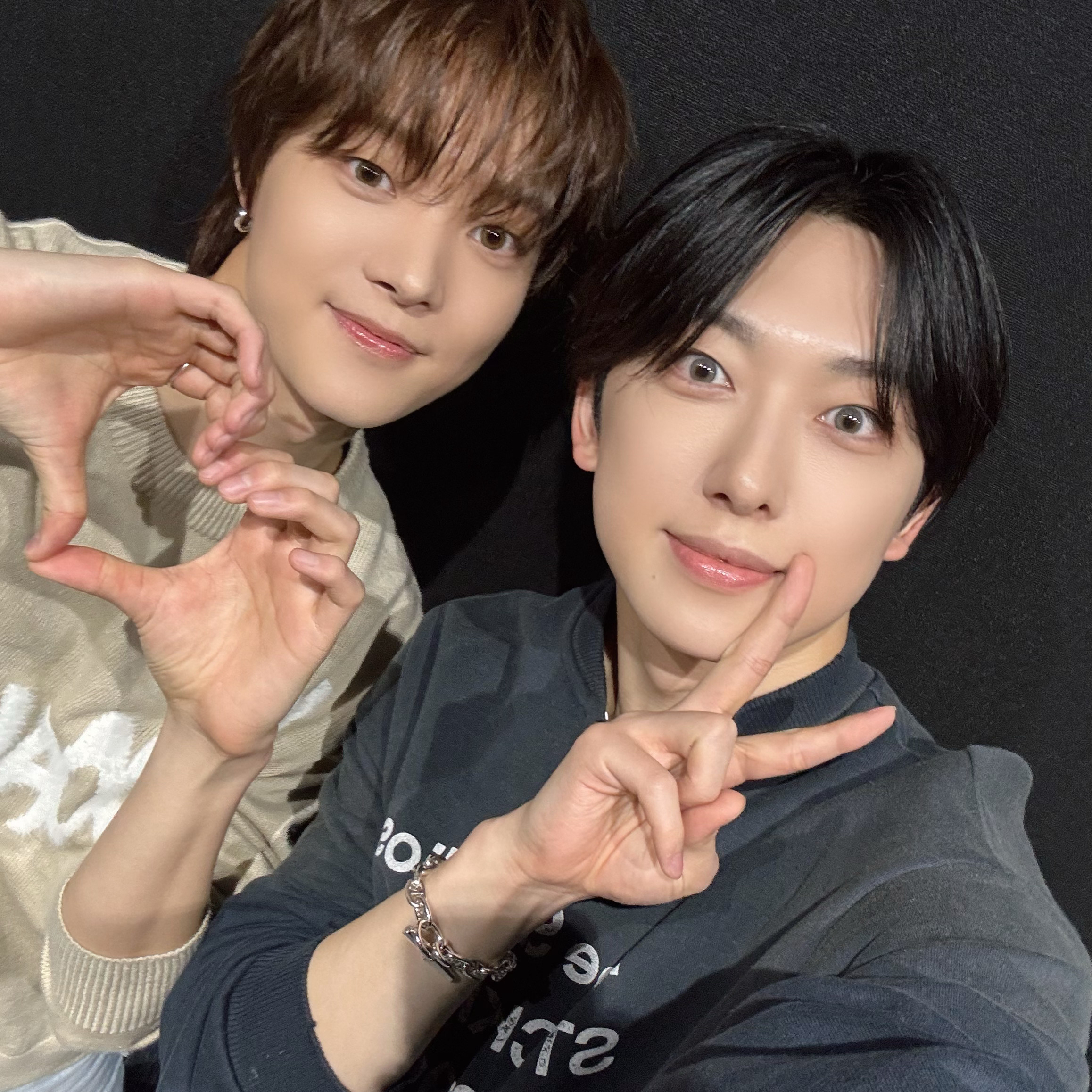 Recent activity shot of EJ (&TEAM)