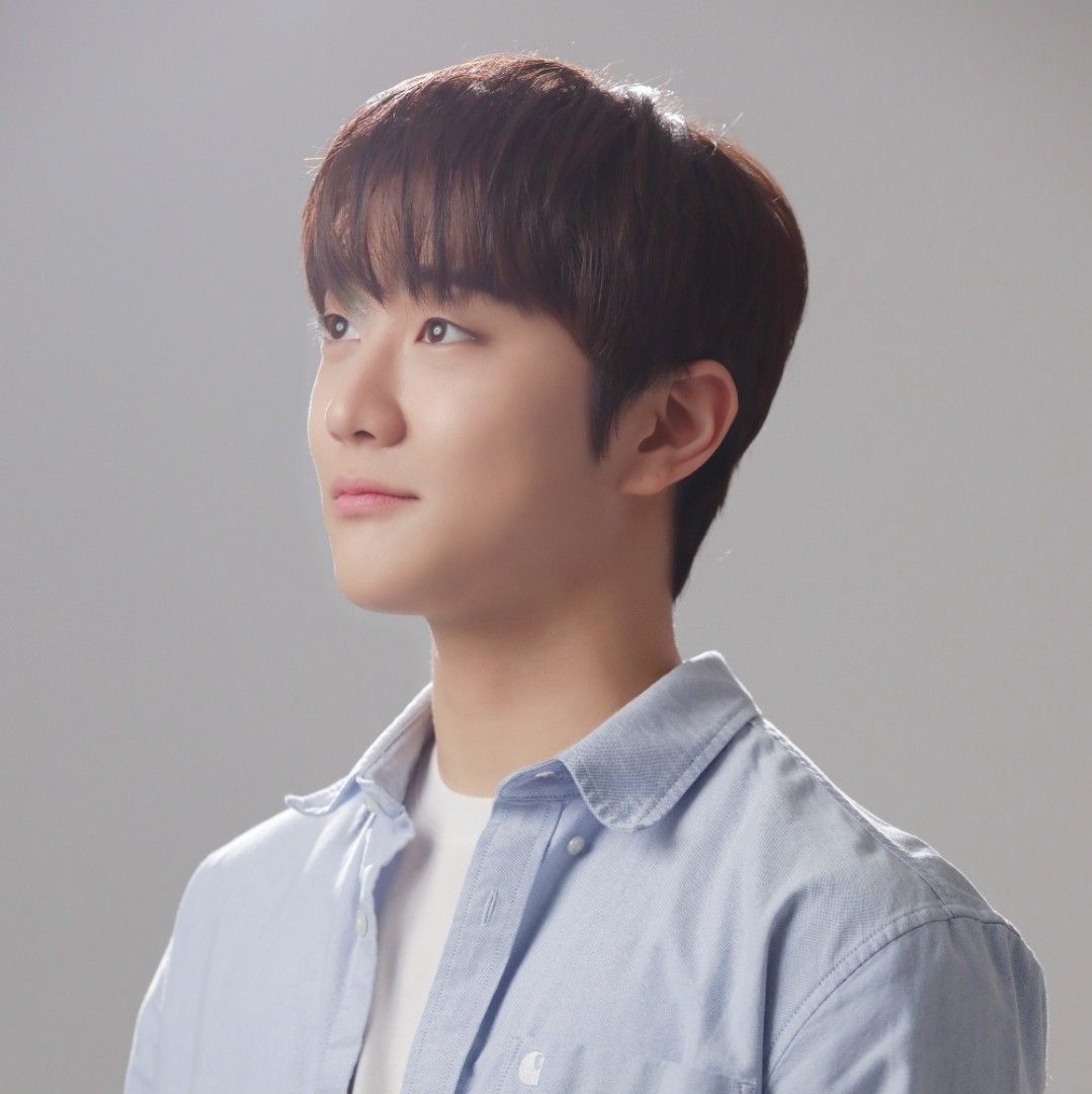 Behind-the-scenes cut of Hong Joochan (GoldenChild)