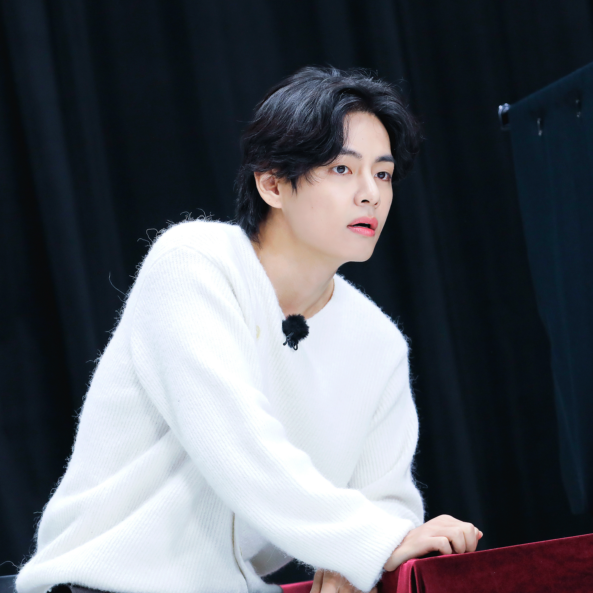 Foto terbaru V (BTS)