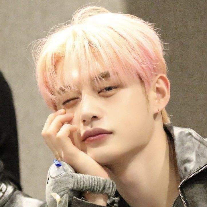 Recent activity shot of Kim Jiwoong (ZEROBASEONE)