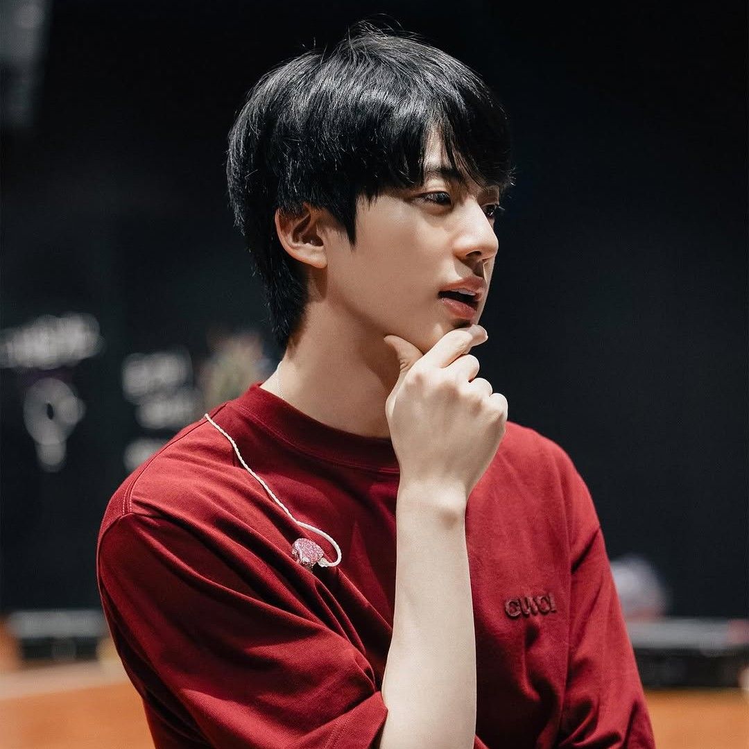 진 (방탄소년단)의 최신 사진