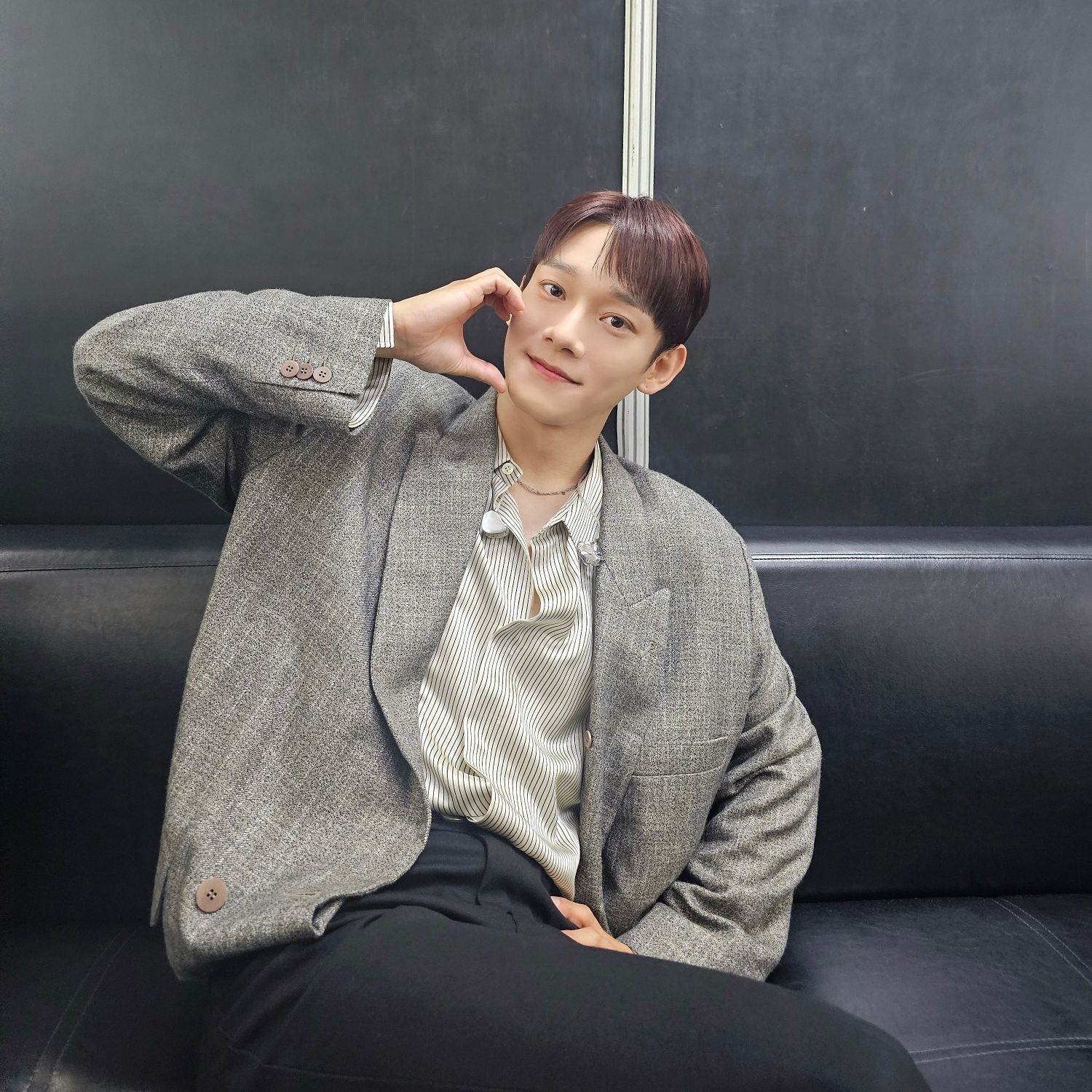 Behind-the-scenes cut of Chen (EXO)