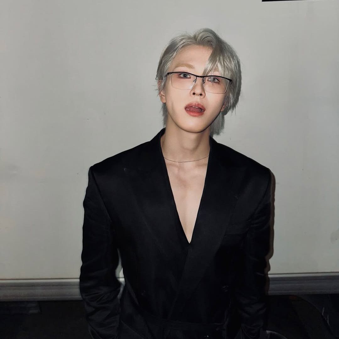 Behind-the-scenes cut of Yonghee (CIX)