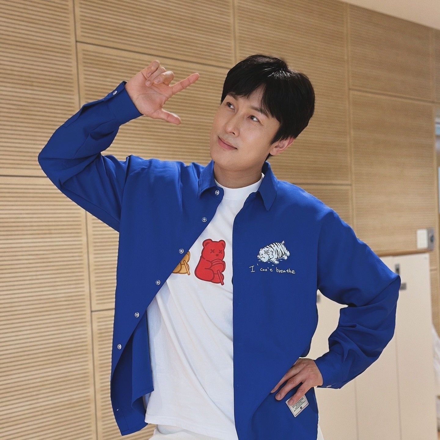 A moment captured by Kim Dongwan (SHINHWA)'s fan