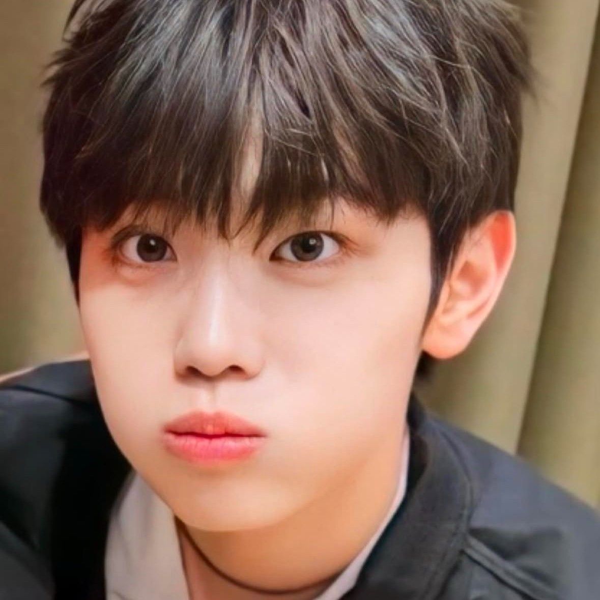 A moment captured by Kim Taerae (ZEROBASEONE)'s fan