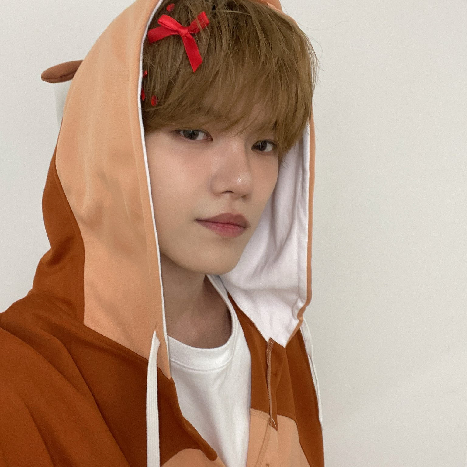 Recent activity shot of Gyehyeon (VERIVERY)