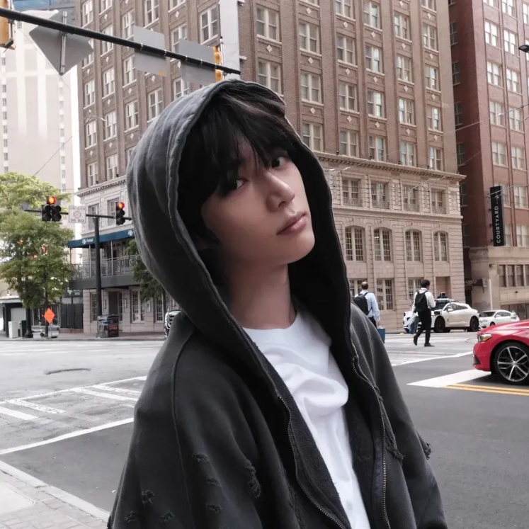 A moment captured by Beomgyu (TOMORROW X TOGETHER)'s fan