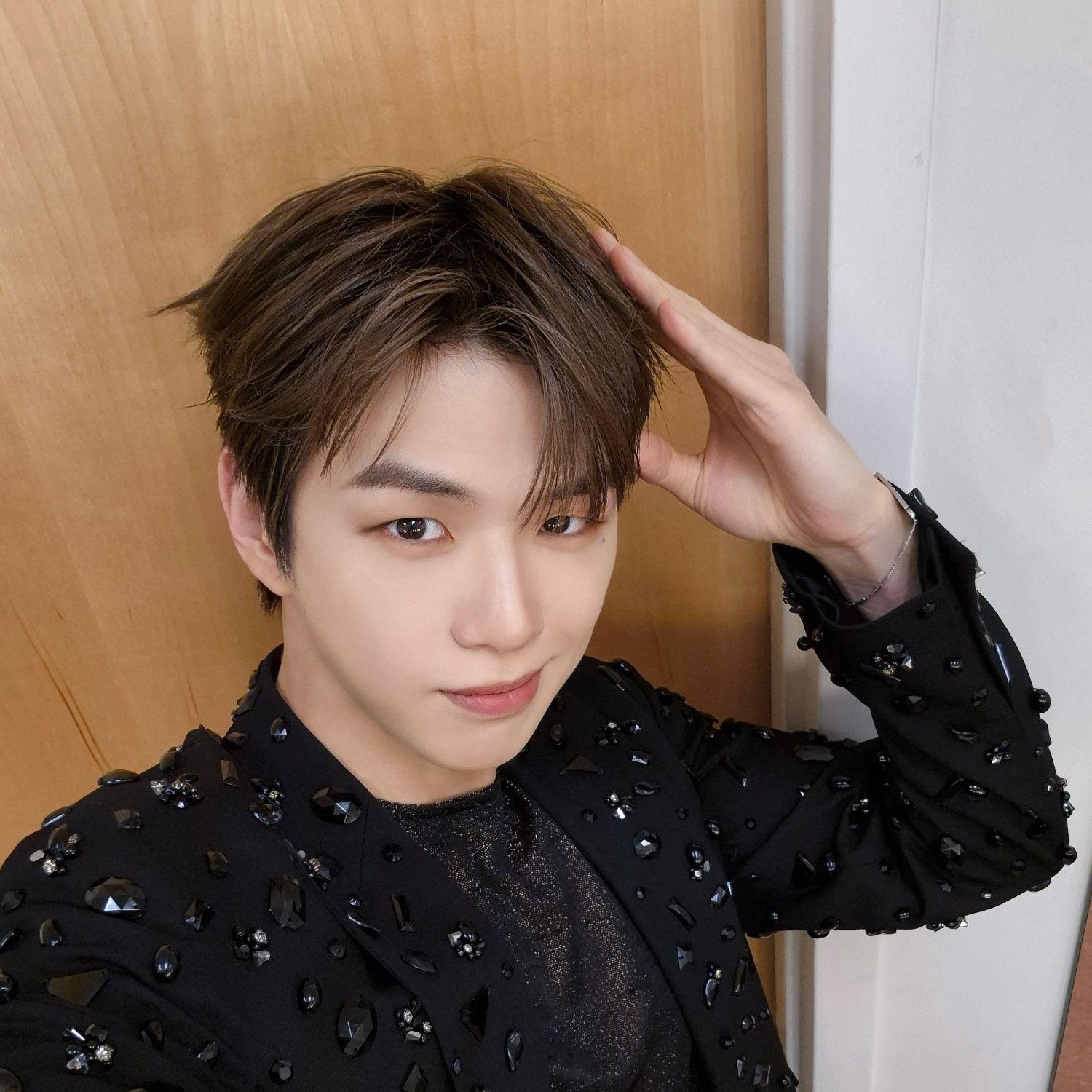 Behind-the-scenes cut of Kang Daniel