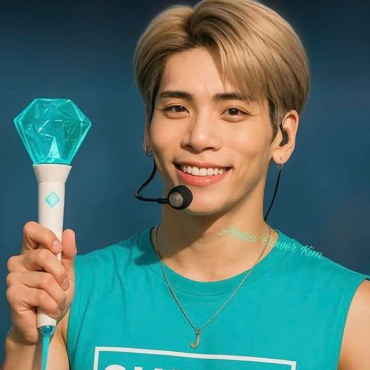 Recent activity shot of Jonghyun (SHINee)