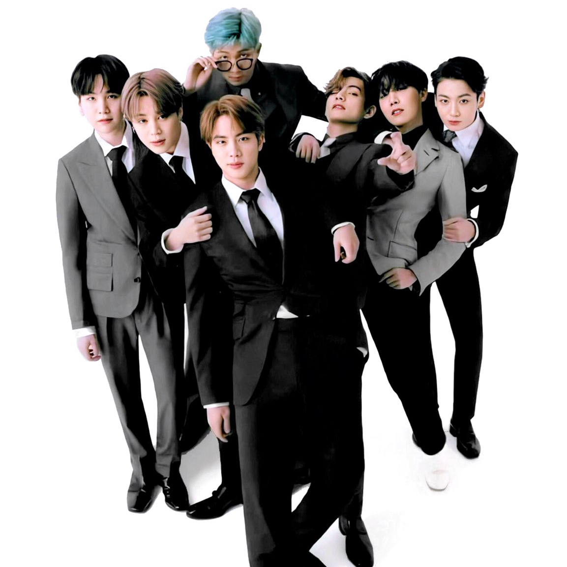 Behind-the-scenes cut of BTS