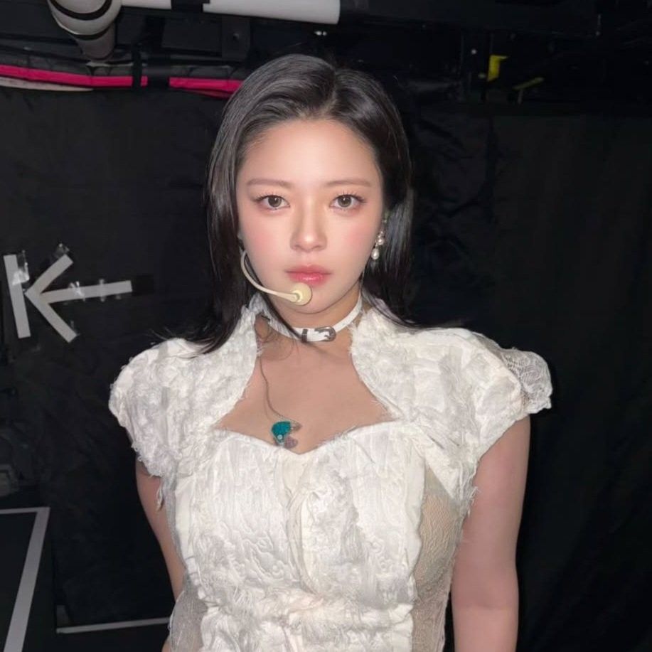 Latest photo of Jeongyeon (TWICE)
