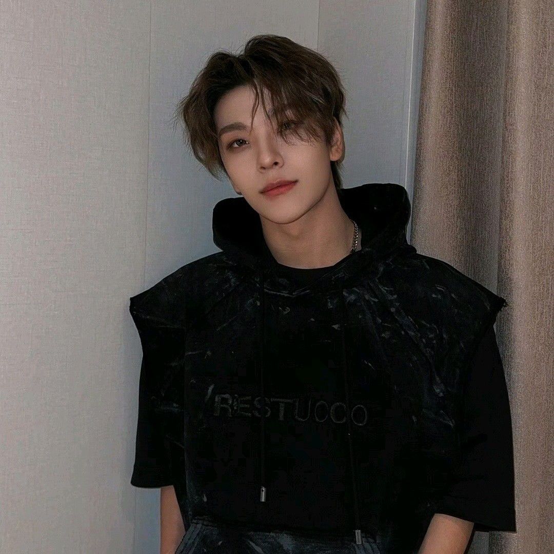 Latest photo of He Xinlong (BOY STORY)