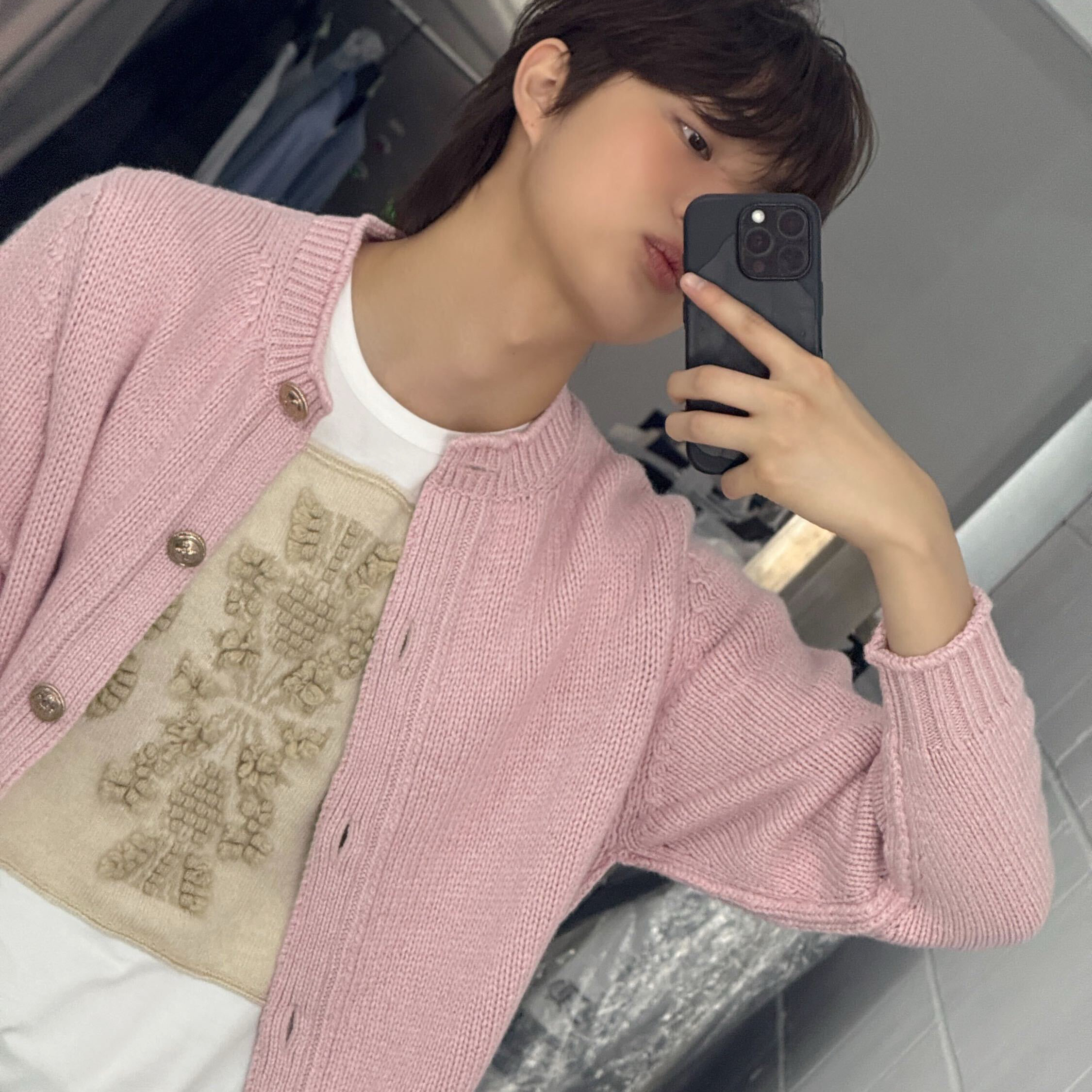 Latest photo of EJ (&TEAM)